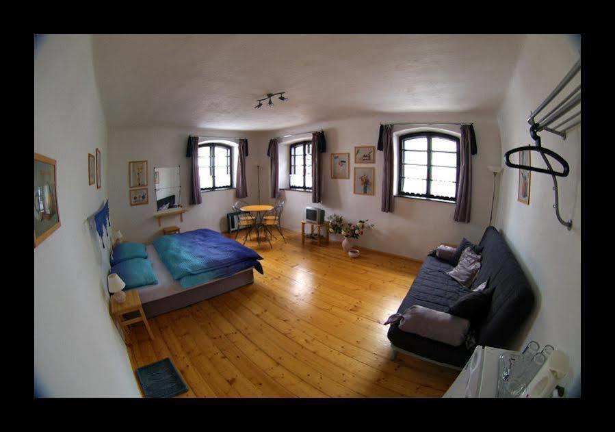 Penzion Dum U Barvire Cesky Krumlov Luaran gambar